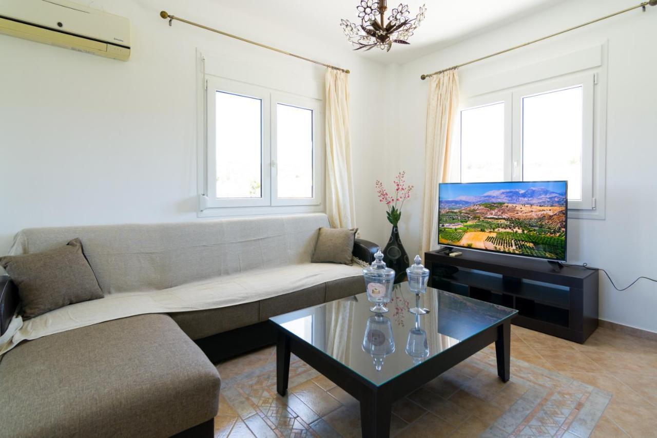 Stratos Palace Elia  외부 사진