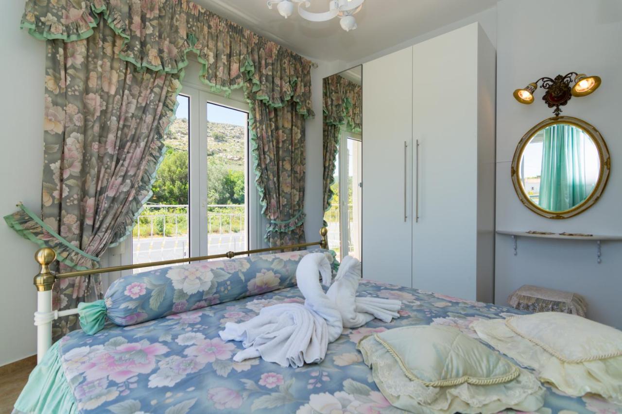 Stratos Palace Elia  외부 사진